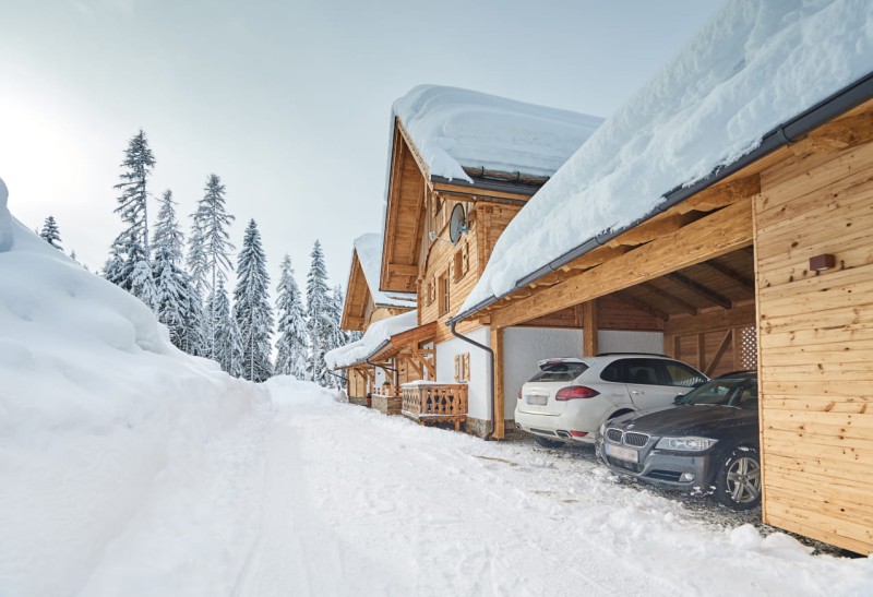 Garage für den PKW und top geräumte Wege im Winter