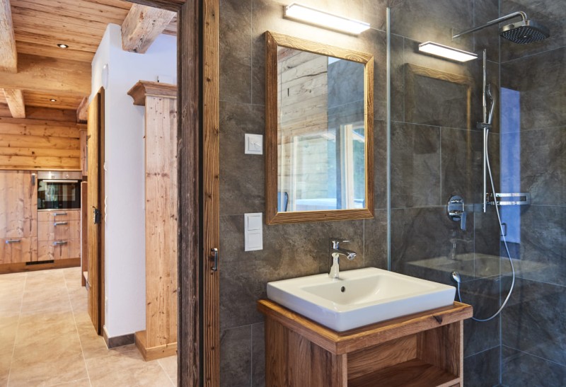 Badezimmer mit Wellnessbereich