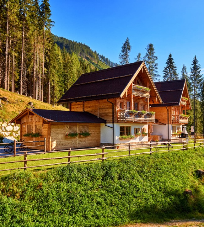 Chalets Almidylle Piredt in St. Martin am Tennengebirge